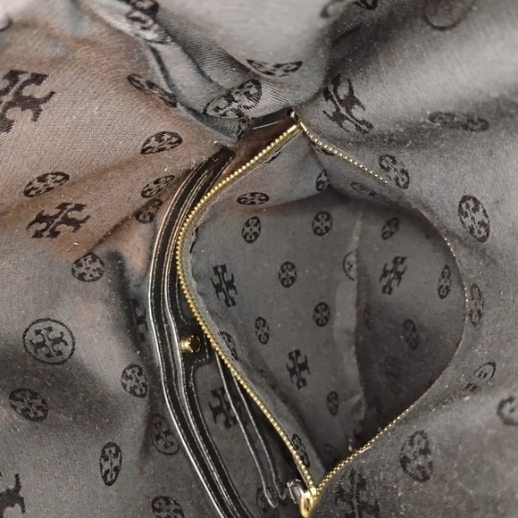 Tory Burch Crossbody - Black Pebbled Leather - Picture 11 of 15